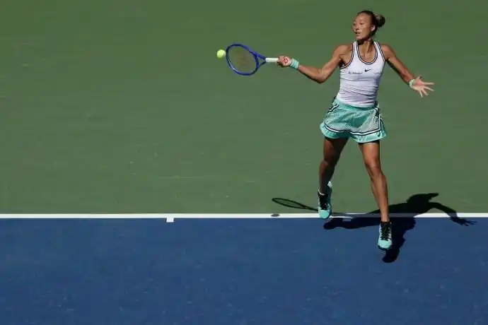 Zheng Qinwen's US Open Run Ends in Quarterfinals as Rybakina Rallies to Win